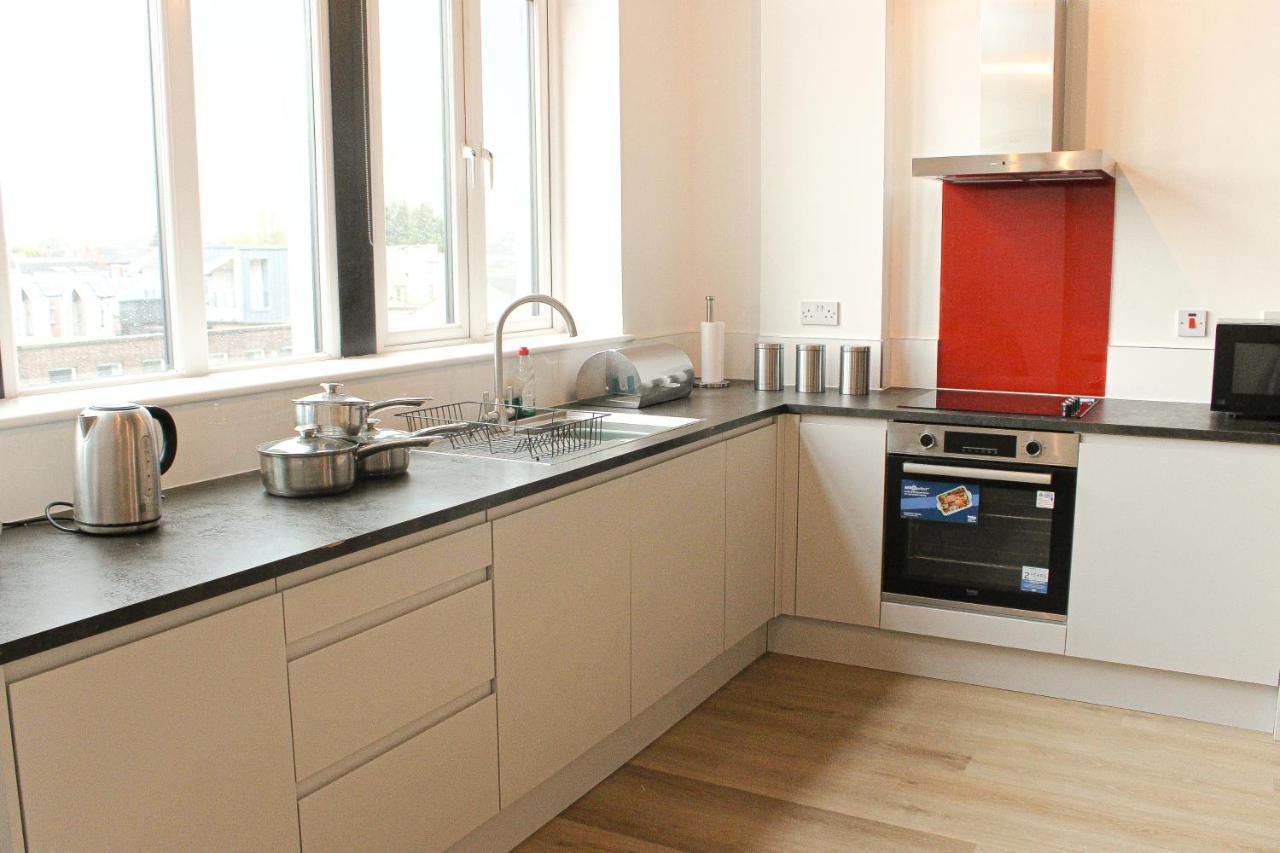 Modern Luxury Serviced Duplex Apartments By Repose- 150 Metro Court, Уэст-Бромидж Экстерьер фото